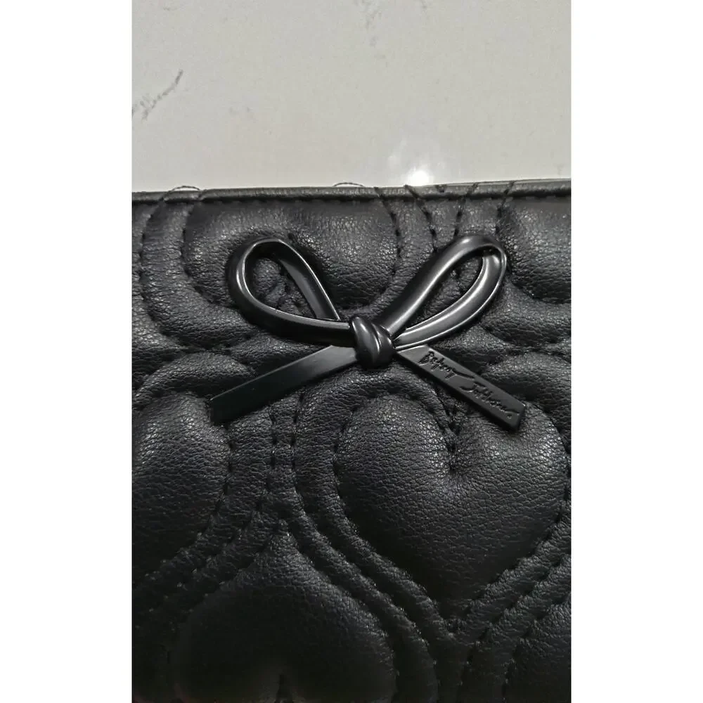 NWT Betsey Johnson black Kara wallet Quilted heart detail 7x4in zip closure glam